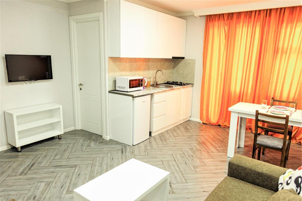 Apartment "B" With A Separate Bedroom 트빌리시 외부 사진